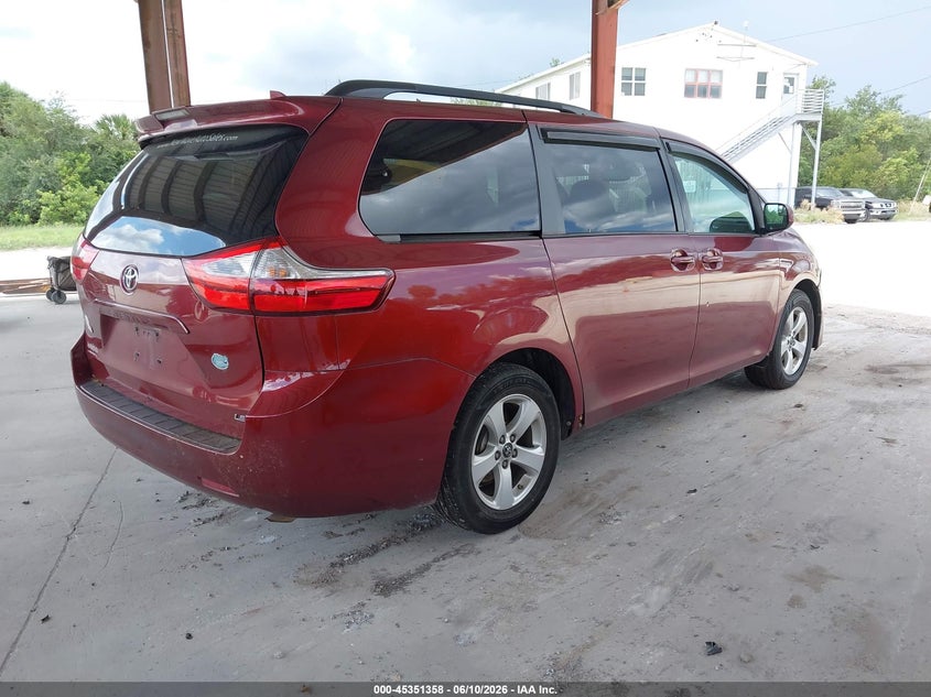 2018 Toyota Sienna VIN 5TDKZ3DC0JS906717 IAAI salvage auction — NORMAL WEAR, Clear (Florida), sold $2,800 on 2026-07-21 (photo 4)