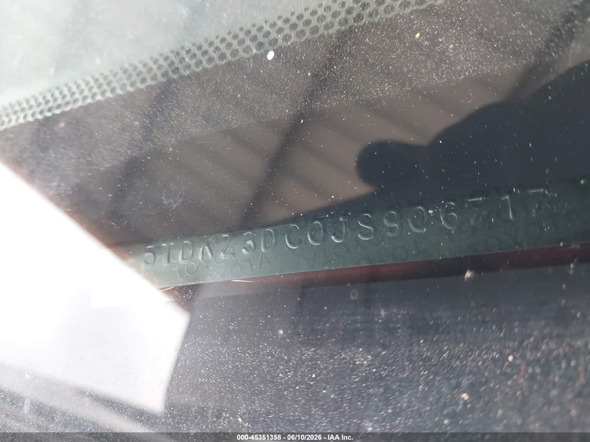 2018 Toyota Sienna VIN 5TDKZ3DC0JS906717 IAAI salvage auction — NORMAL WEAR, Clear (Florida), sold $2,800 on 2026-07-21 (photo 9)