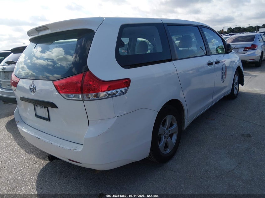 2013 Toyota Sienna VIN 5TDZK3DC0DS306500 IAAI salvage auction — NORMAL WEAR, Original (Texas), sold $2,300 on 2026-07-29 (photo 4)