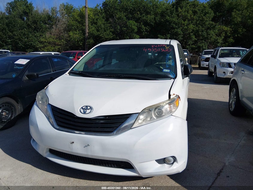 2013 Toyota Sienna VIN 5TDZK3DC0DS306500 IAAI salvage auction — NORMAL WEAR, Original (Texas), sold $2,300 on 2026-07-29 (photo 6)