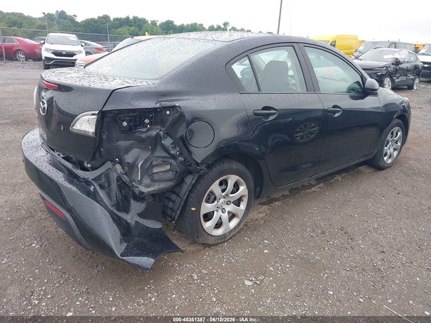 2011 Mazda 3 VIN JM1BL1UG4B1390479 IAAI salvage auction — REAR END, Salvage (Pennsylvania), sold $25 on 2026-07-22 (photo 4)