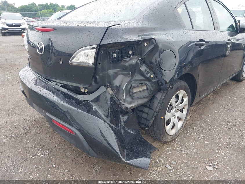2011 Mazda 3 VIN JM1BL1UG4B1390479 IAAI salvage auction — REAR END, Salvage (Pennsylvania), sold $25 on 2026-07-22 (photo 6)