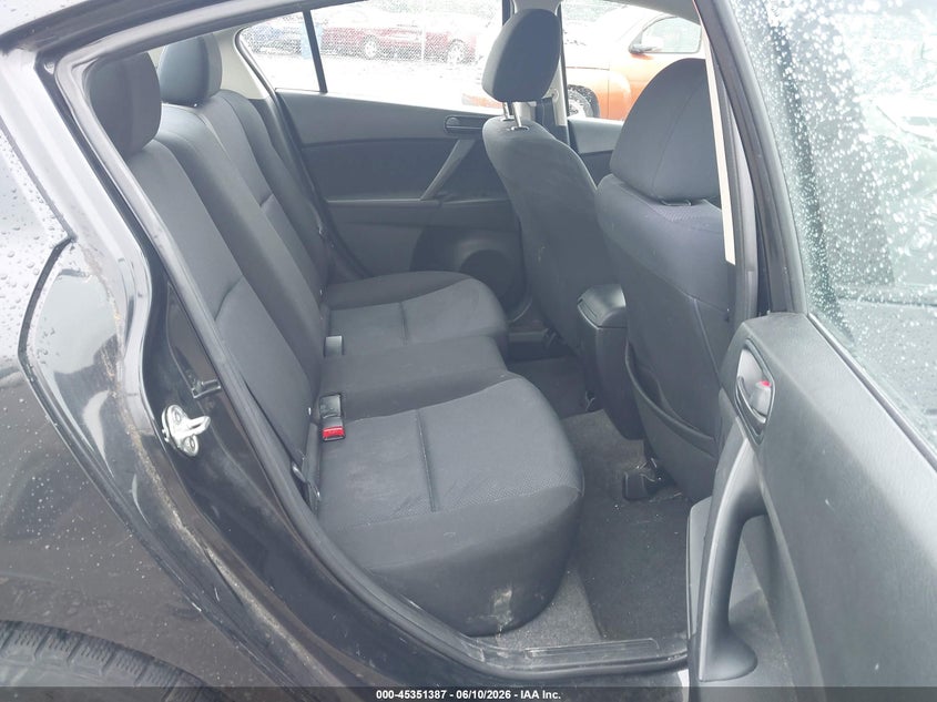2011 Mazda 3 VIN JM1BL1UG4B1390479 IAAI salvage auction — REAR END, Salvage (Pennsylvania), sold $25 on 2026-07-22 (photo 8)