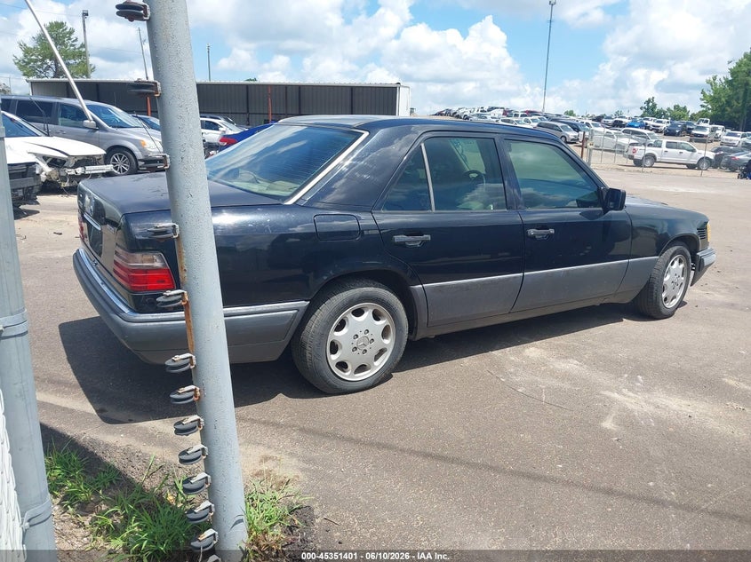 1995 Mercedes-benz E-class VIN WDBEB31E6SC127024 IAAI salvage auction — UNKNOWN, Clear (Mississippi), sold $1,125 on 2026-07-09 (photo 4)