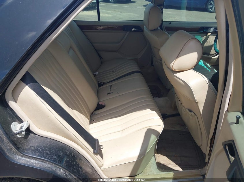1995 Mercedes-benz E-class VIN WDBEB31E6SC127024 IAAI salvage auction — UNKNOWN, Clear (Mississippi), sold $1,125 on 2026-07-09 (photo 8)