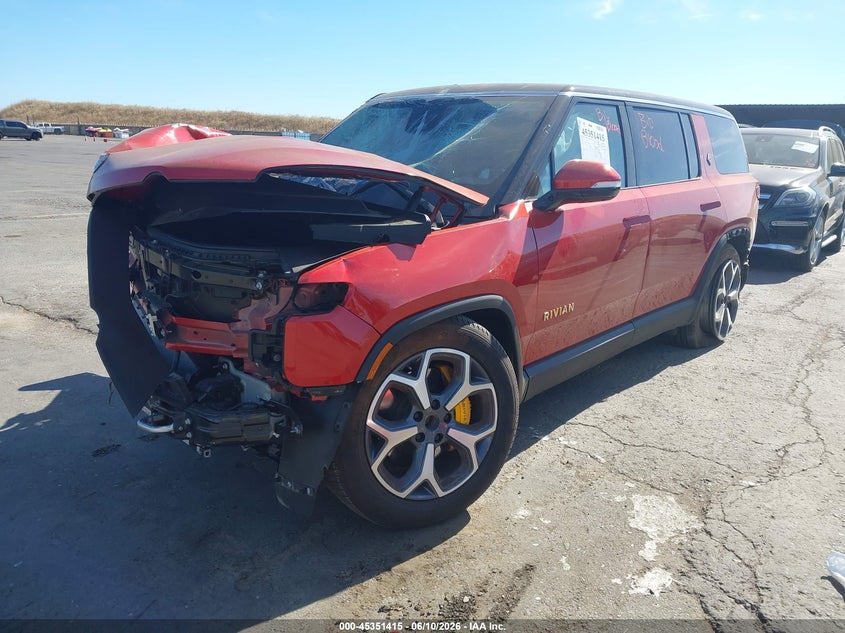 2024 Rivian R1s VIN 7PDSGABA3RN033955 IAAI salvage auction — BIO HAZARD, Salvage (California), sold $25 on 2026-07-29 (photo 2)