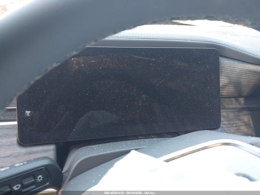 2024 Rivian R1s VIN 7PDSGABA3RN033955 IAAI salvage auction — BIO HAZARD, Salvage (California), sold $25 on 2026-07-29 (photo 7)