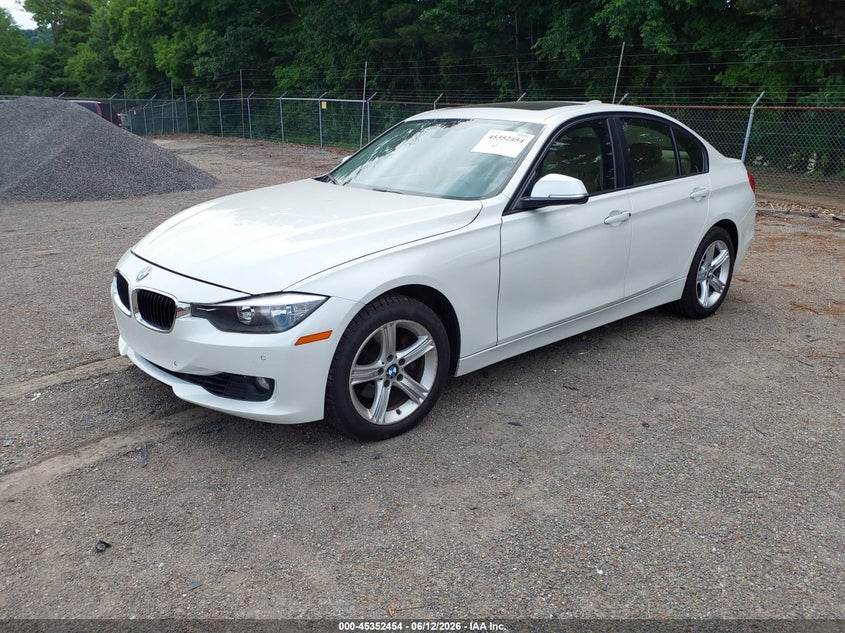 2014 BMW 3er VIN WBA3B3C56EJ978999 IAAI salvage auction — RIGHT FRONT, Salvage (Ohio), sold $1,800 on 2026-07-13 (photo 2)