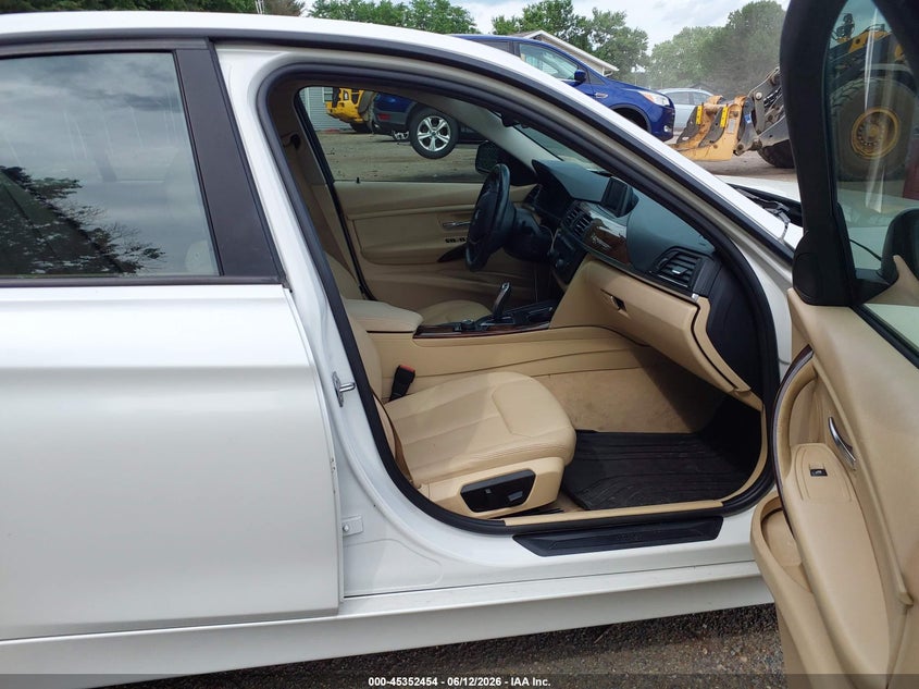 2014 BMW 3er VIN WBA3B3C56EJ978999 IAAI salvage auction — RIGHT FRONT, Salvage (Ohio), sold $1,800 on 2026-07-13 (photo 5)