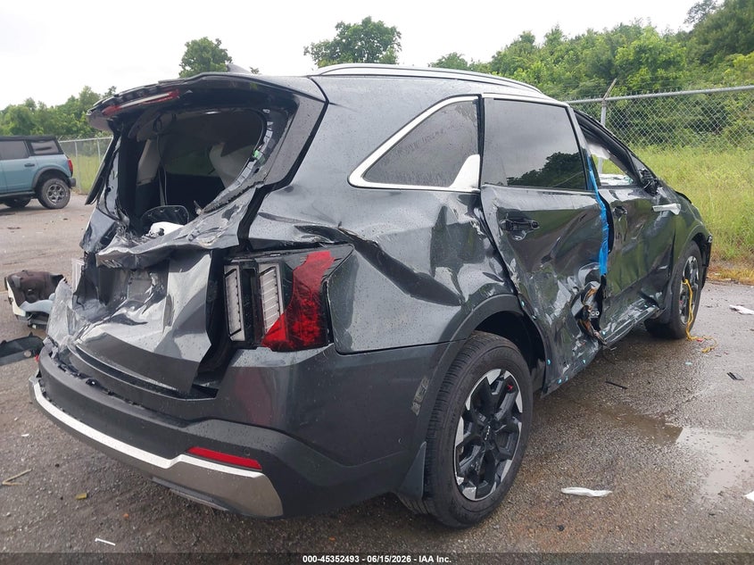 2024 Kia Sorento VIN 5XYRL4JC1RG279013 IAAI salvage auction — ROLLOVER, Salvage (Louisiana), sold $2,250 on 2026-07-30 (photo 4)