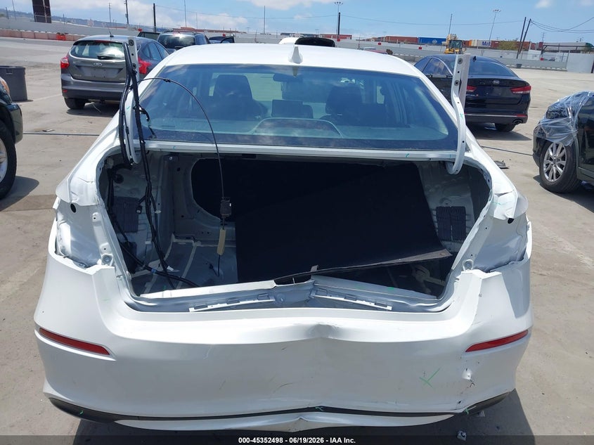 2026 Honda Civic VIN 2HGFE2F2XTH562392 IAAI salvage auction — REAR END, Salvage (California), sold $8,400 on 2026-08-06 (photo 6)