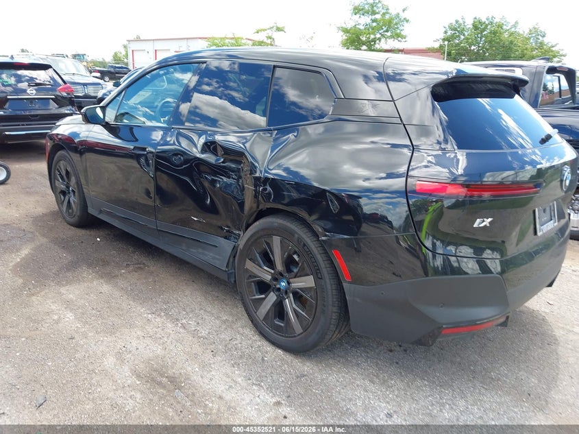 2024 BMW Ix VIN WB523CF07RCR91990 IAAI salvage auction — LEFT REAR, Wait Title, sold $30,850 on 2026-08-17 (photo 3)