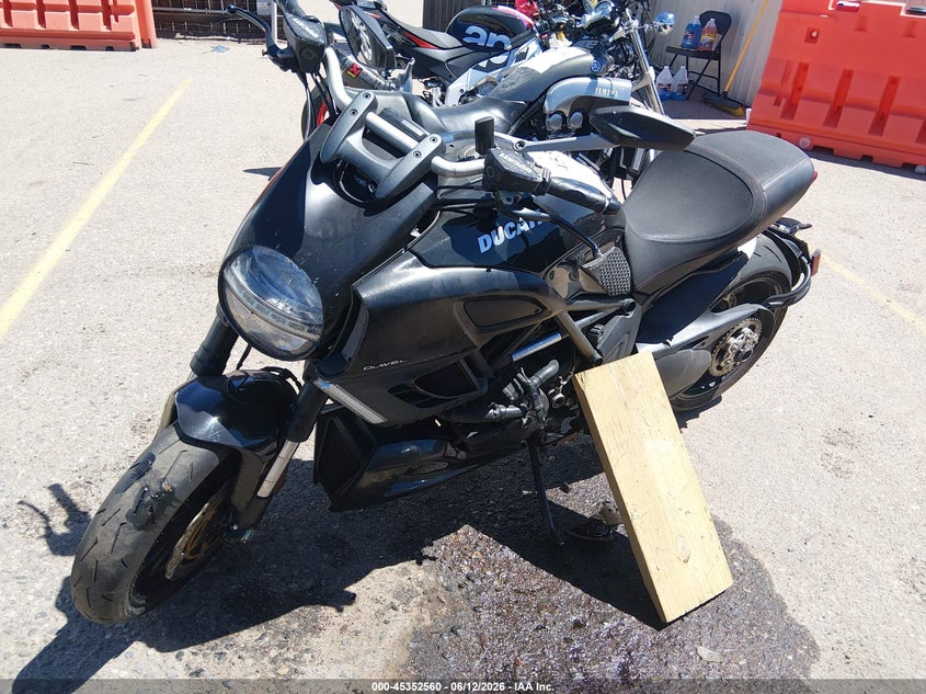 2012 Ducati Diavel VIN ZDM13BLW0CB008698 IAAI salvage auction — LEFT FRONT, Salvage (Colorado), sold $825 on 2026-07-28 (photo 2)