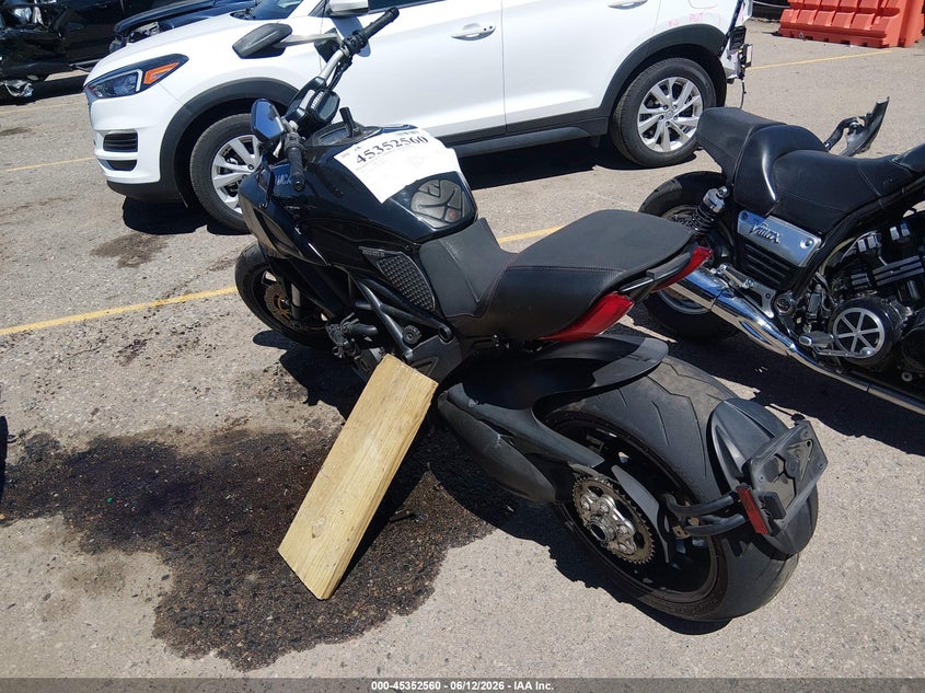 2012 Ducati Diavel VIN ZDM13BLW0CB008698 IAAI salvage auction — LEFT FRONT, Salvage (Colorado), sold $825 on 2026-07-28 (photo 3)