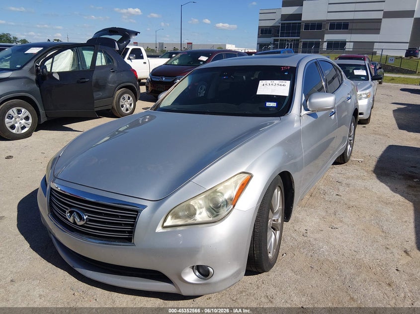 2013 Infiniti M VIN JN1BY1AP6DM511295 IAAI salvage auction — SIDE, Salvage (Texas), sold $125 on 2026-07-28 (photo 2)