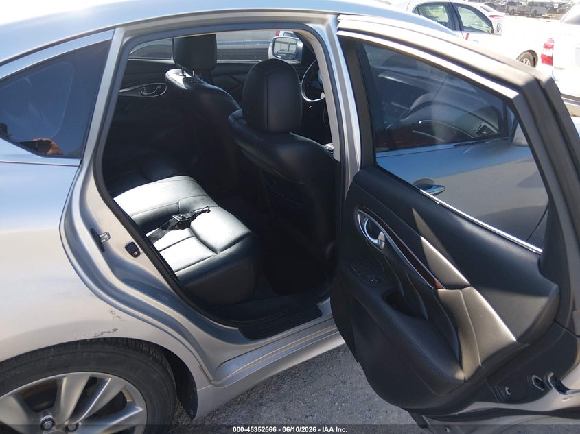 2013 Infiniti M VIN JN1BY1AP6DM511295 IAAI salvage auction — SIDE, Salvage (Texas), sold $125 on 2026-07-28 (photo 8)