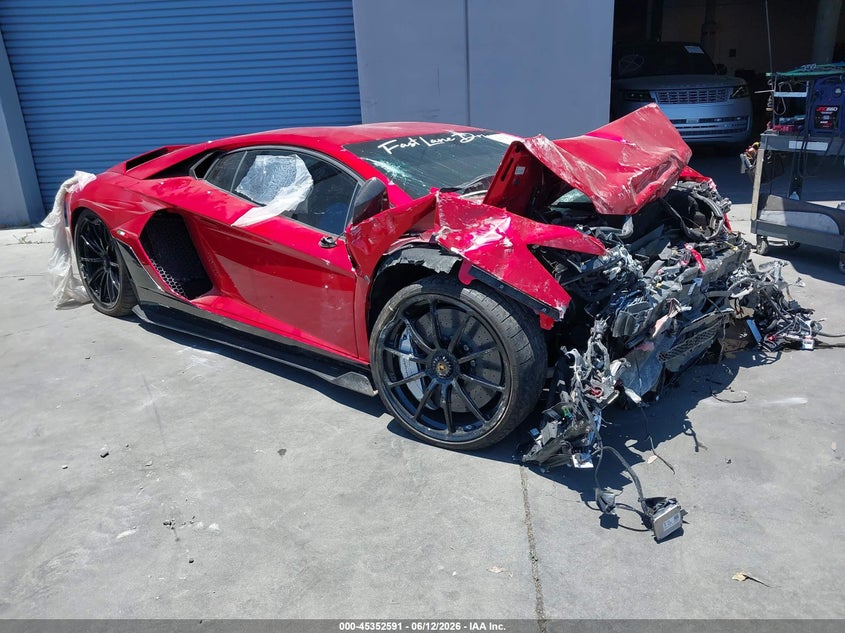 2022 Lamborghini Aventador VIN ZHWUP8ZD1NLA11073 IAAI salvage auction — FRONT END, Salvage Title, sold $283,500 on 2026-07-20 (photo 1)