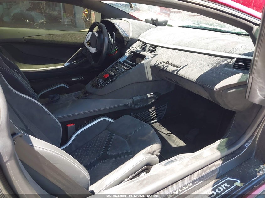 2022 Lamborghini Aventador VIN ZHWUP8ZD1NLA11073 IAAI salvage auction — FRONT END, Salvage Title, sold $283,500 on 2026-07-20 (photo 5)