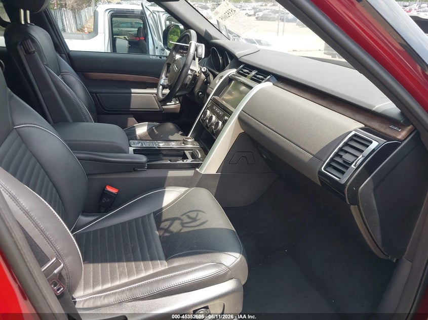 2017 Land rover Discovery VIN SALRRBBV0HA026811 IAAI salvage auction — RIGHT SIDE, Salvage Title, sold $5,050 on 2026-07-14 (photo 5)
