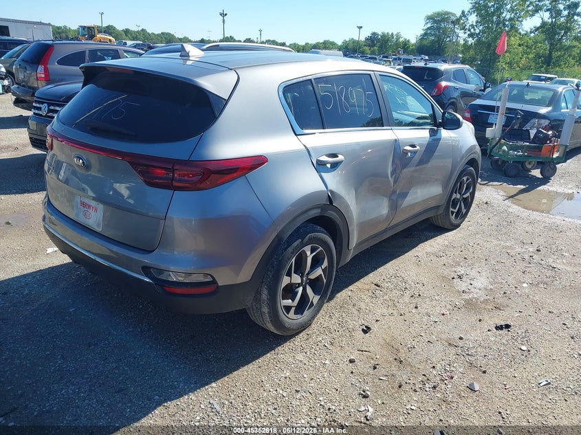 2022 Kia Sportage VIN KNDPM3AC8N7003420 IAAI salvage auction — SIDE, Salvage (Illinois), sold $4,250 on 2026-07-21 (photo 4)