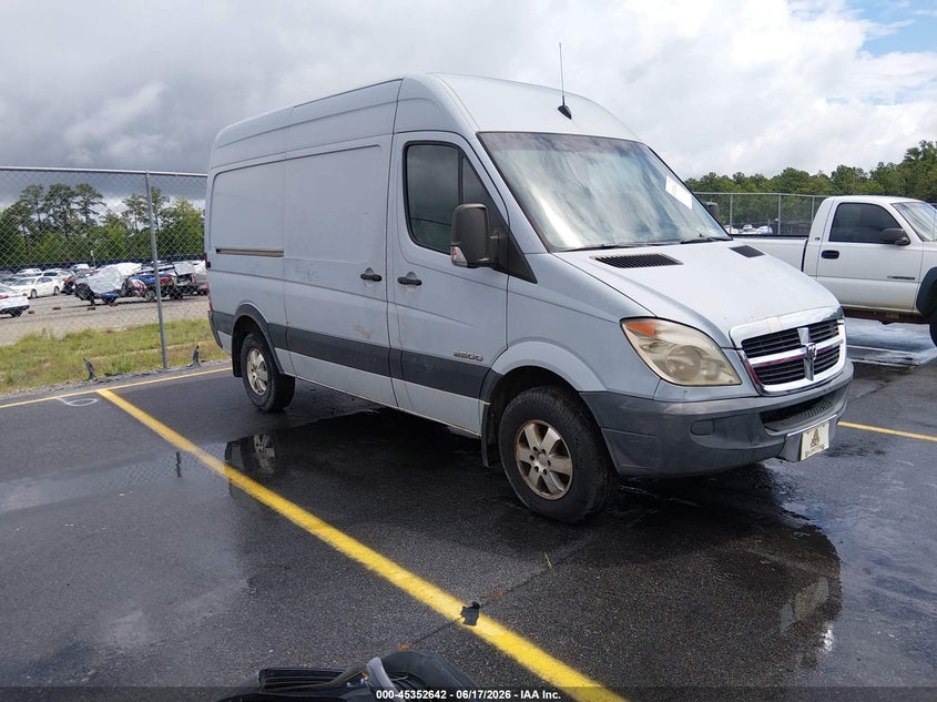 2008 Dodge Sprinter VIN WD0PE745X85305249 IAAI salvage auction — NORMAL WEAR, Clear (South Carolina), sold $300 on 2026-07-29 (photo 1)