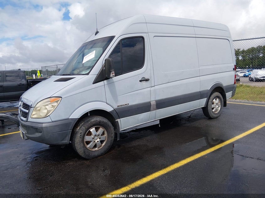 2008 Dodge Sprinter VIN WD0PE745X85305249 IAAI salvage auction — NORMAL WEAR, Clear (South Carolina), sold $300 on 2026-07-29 (photo 2)