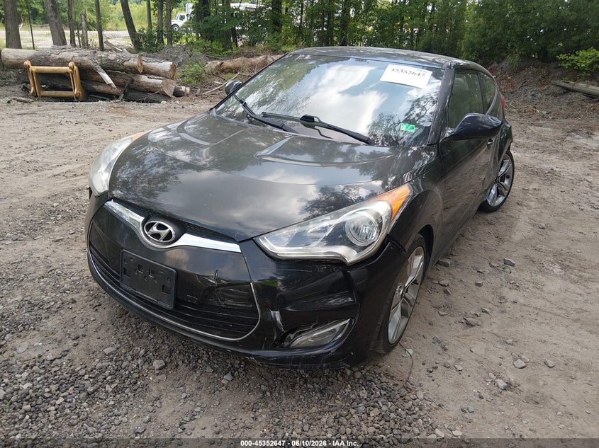 2013 Hyundai Veloster VIN KMHTC6AD6DU092637 IAAI salvage auction — FRONT END, Clear (Virginia), sold $650 on 2026-07-14 (photo 6)