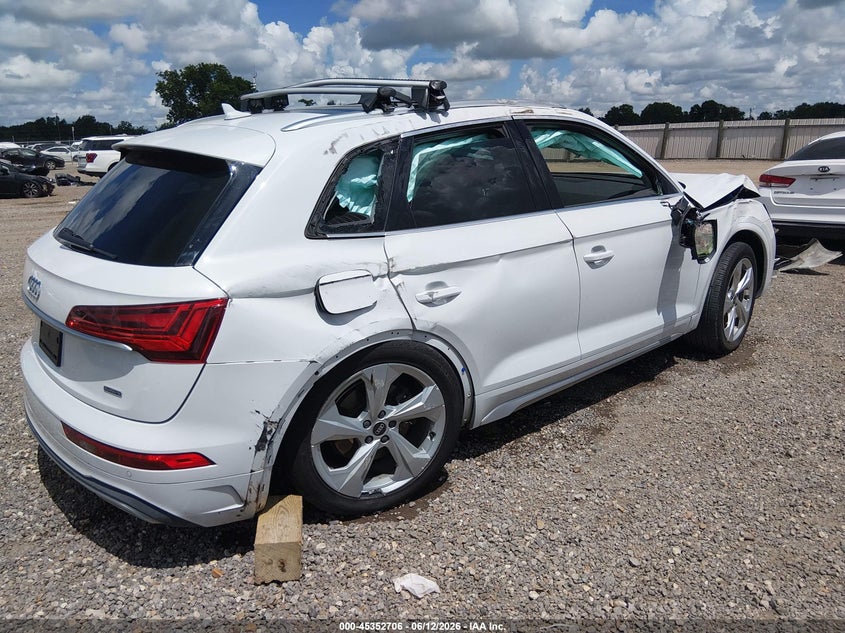 2021 Audi Q5 VIN WA1BAAFY9M2106153 IAAI salvage auction — ROLLOVER, Salvage (Louisiana), sold $3,625 on 2026-07-22 (photo 4)