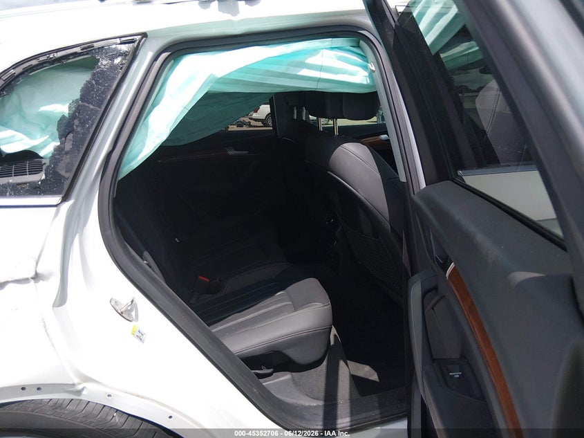 2021 Audi Q5 VIN WA1BAAFY9M2106153 IAAI salvage auction — ROLLOVER, Salvage (Louisiana), sold $3,625 on 2026-07-22 (photo 8)
