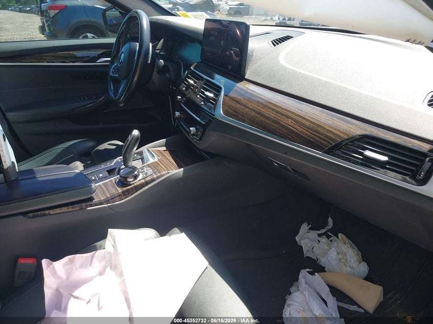 2021 BMW VIN WBA73BJ02MCF88455 IAAI salvage auction — RIGHT REAR, Salvage Title, sold $22,350 on 2026-08-11 (photo 5)