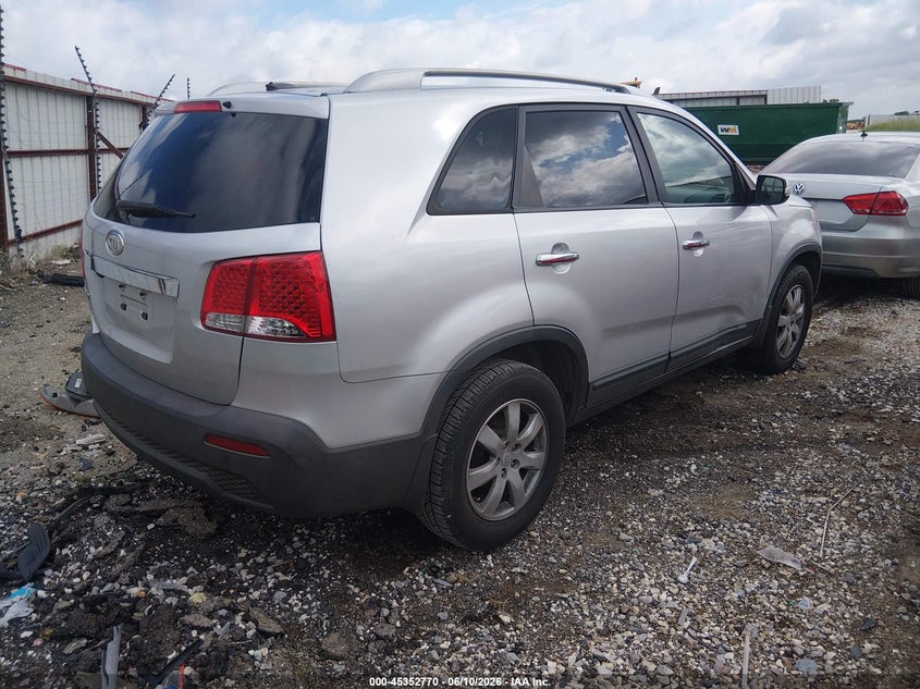 2011 Kia Sorento VIN 5XYKT3A13BG017199 IAAI salvage auction — NORMAL WEAR, Clear (Alabama), sold $775 on 2026-07-23 (photo 4)