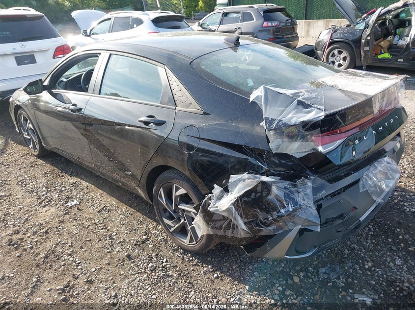 2025 Hyundai Elantra VIN KMHLM4DG2SU055637 IAAI salvage auction — REAR END, Salvage Title, sold $25 on 2026-07-21 (photo 3)