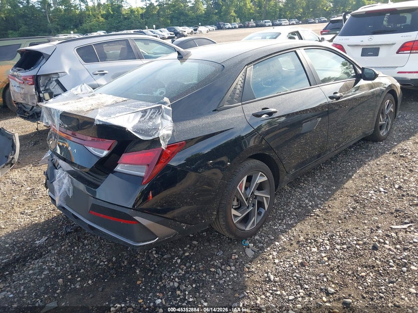 2025 Hyundai Elantra VIN KMHLM4DG2SU055637 IAAI salvage auction — REAR END, Salvage Title, sold $25 on 2026-07-21 (photo 4)