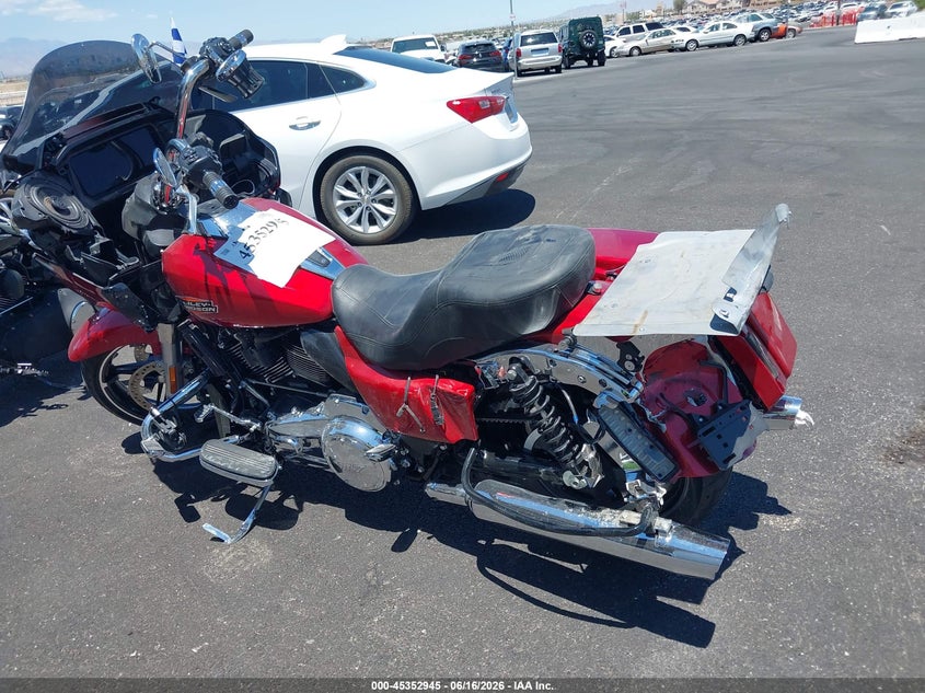 2025 Harley-davidson Road glide VIN 1HD1KH716SB620773 IAAI salvage auction — FRONT & REAR, Salvage Title, sold $9,400 on 2026-07-29 (photo 3)