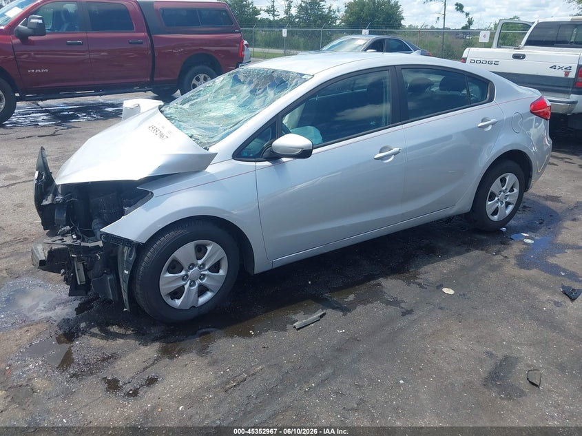 2016 Kia Forte VIN KNAFK4A69G5569891 IAAI salvage auction — UNKNOWN, Rebuildable (Florida), sold $200 on 2026-07-07 (photo 2)