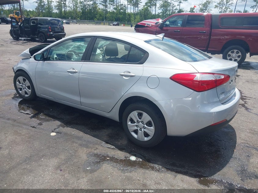 2016 Kia Forte VIN KNAFK4A69G5569891 IAAI salvage auction — UNKNOWN, Rebuildable (Florida), sold $200 on 2026-07-07 (photo 3)