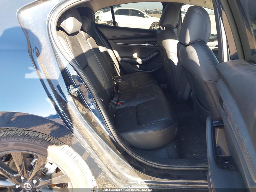 2026 Mazda 3 VIN JM1BPABL9T1870068 IAAI salvage auction — FRONT END, Salvage Title, sold $3,900 on 2026-08-27 (photo 8)