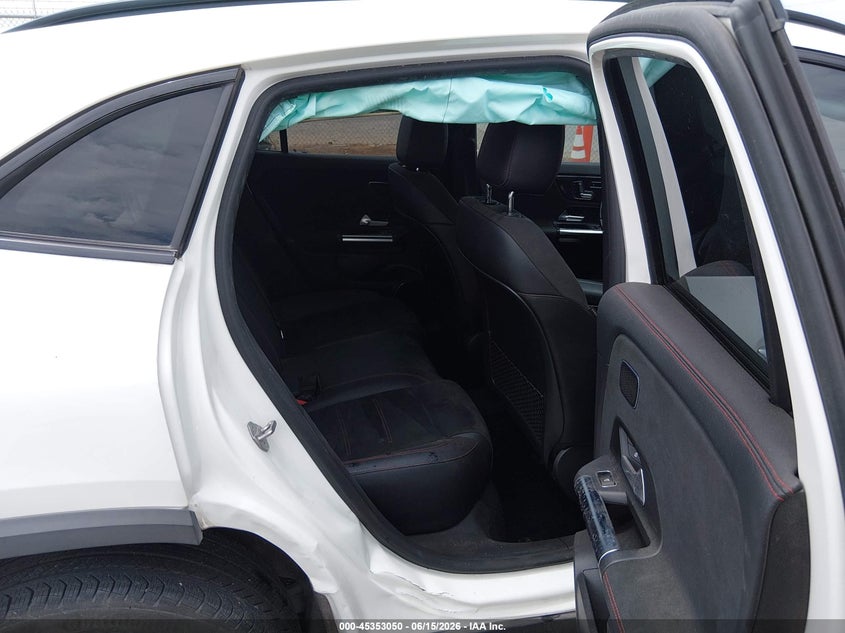 2021 Mercedes-benz Gla-klasse VIN W1N4N4HB4MJ193066 IAAI salvage auction — SIDE, Salvage Title, sold $9,600 on 2026-08-01 (photo 8)