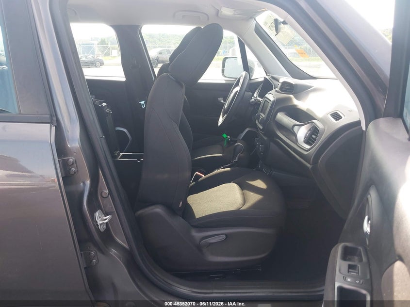 2018 Jeep Renegade VIN ZACCJBAB6JPJ57949 IAAI salvage auction — RIGHT FRONT, Salvage (Missouri), sold $350 on 2026-07-21 (photo 5)