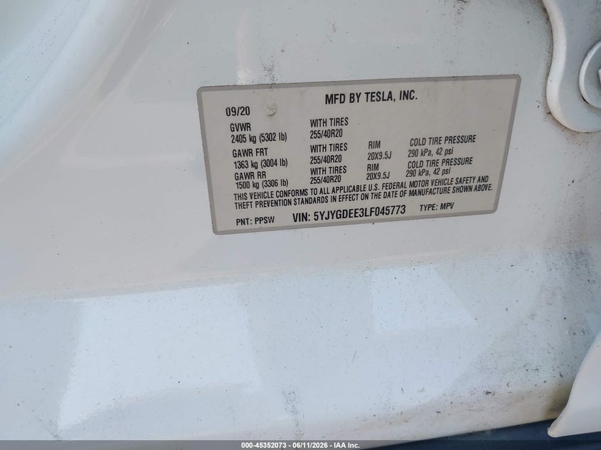 2020 Tesla Model y VIN 5YJYGDEE3LF045773 IAAI salvage auction — REAR END, Salvage Title, sold $5,900 on 2026-07-31 (photo 9)