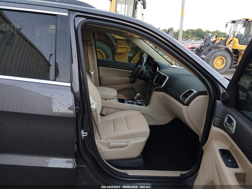 2019 Jeep Grand cherokee VIN 1C4RJEAGXKC767840 IAAI salvage auction — NORMAL WEAR, Sf97 (Illinois), sold $11,400 on 2026-08-11 (photo 5)