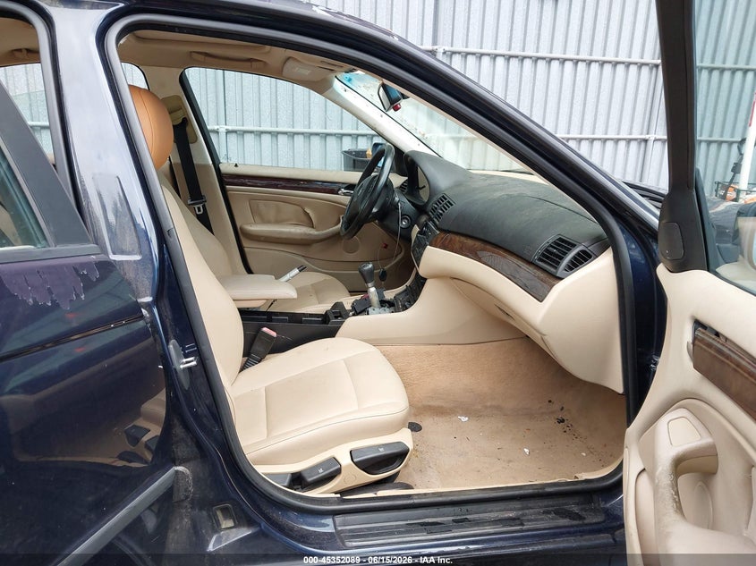 2005 BMW 3 series VIN WBAEU33405PF63641 IAAI salvage auction — FRONT END, Salvage (New Jersey), sold $400 on 2026-07-15 (photo 5)