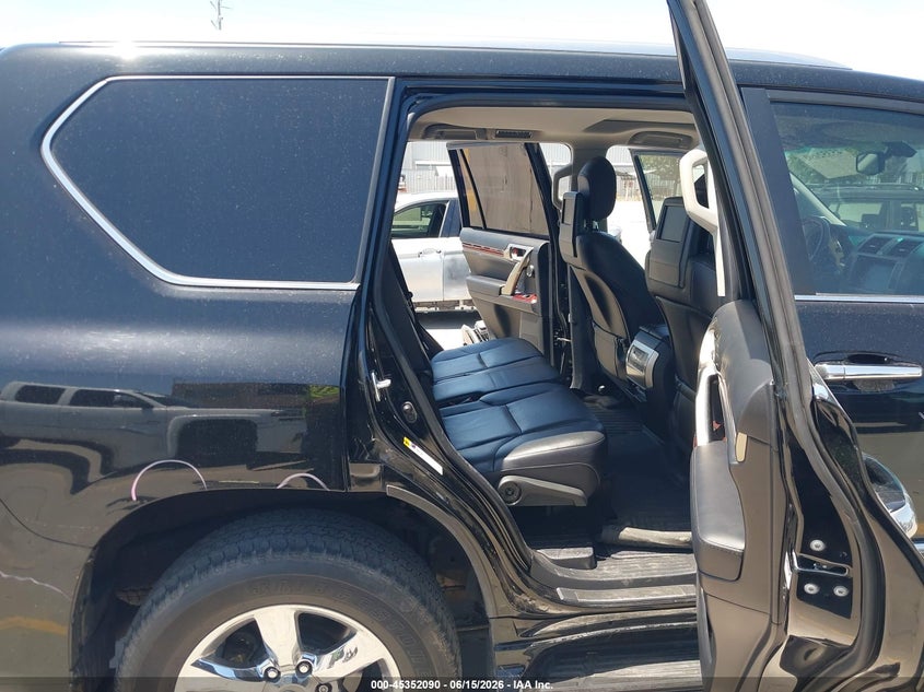 2011 Lexus Gx 460 VIN JTJJM7FX5B5023914 IAAI salvage auction — FRONT END, Salvage (Missouri), sold $8,700 on 2026-08-03 (photo 8)