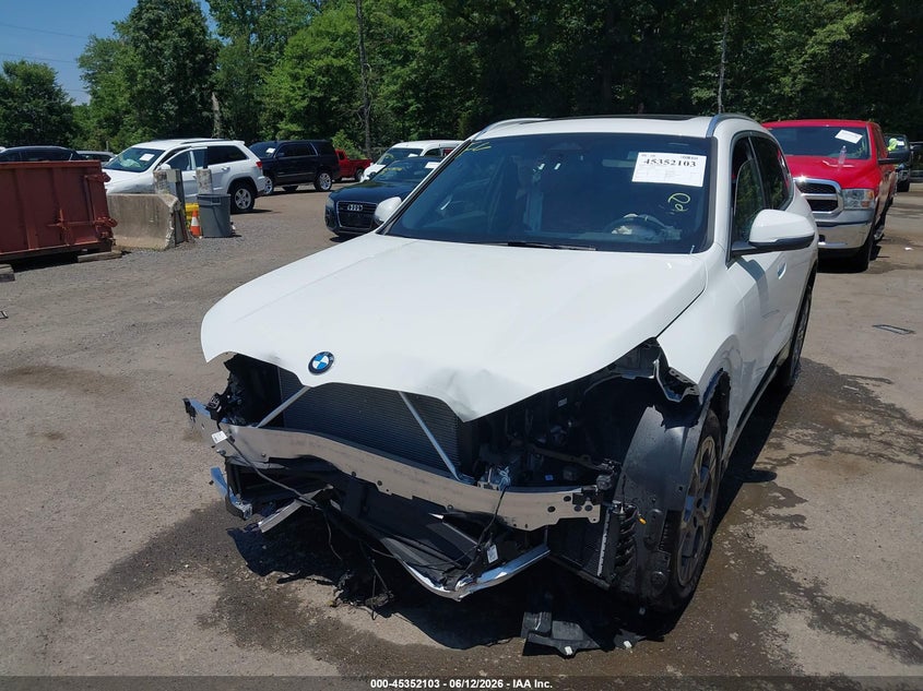 2026 BMW X1 VIN WBX73EF06T5524533 IAAI salvage auction — FRONT END, Salvage Title, sold $11,900 on 2026-07-29 (photo 6)