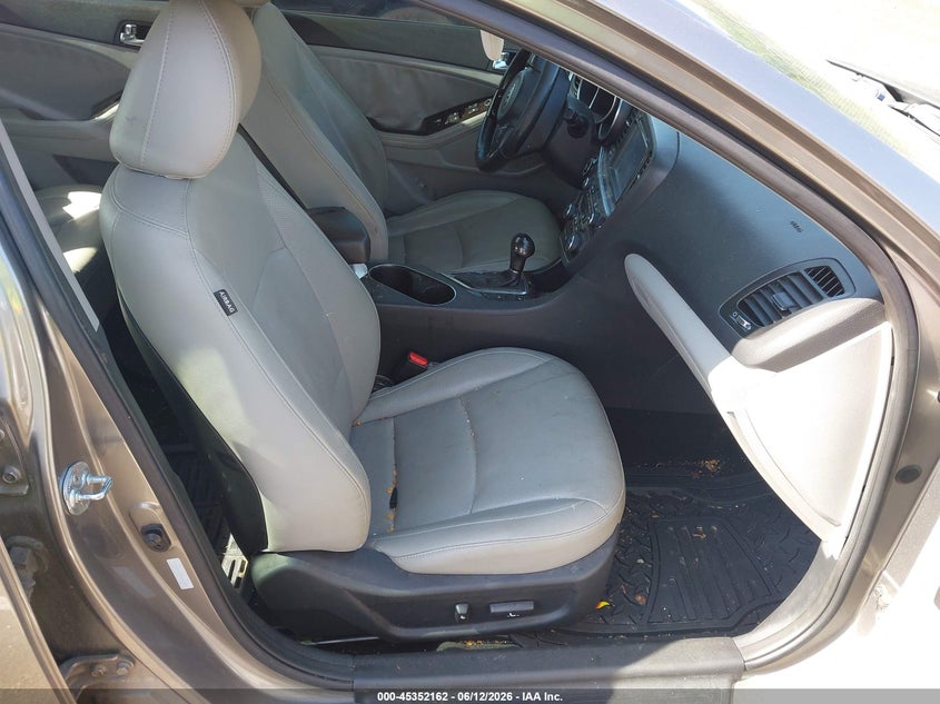 2014 Kia Optima VIN 5XXGN4A74EG273032 IAAI salvage auction — LEFT FRONT, Salvage (Mississippi), sold $600 on 2026-07-20 (photo 5)