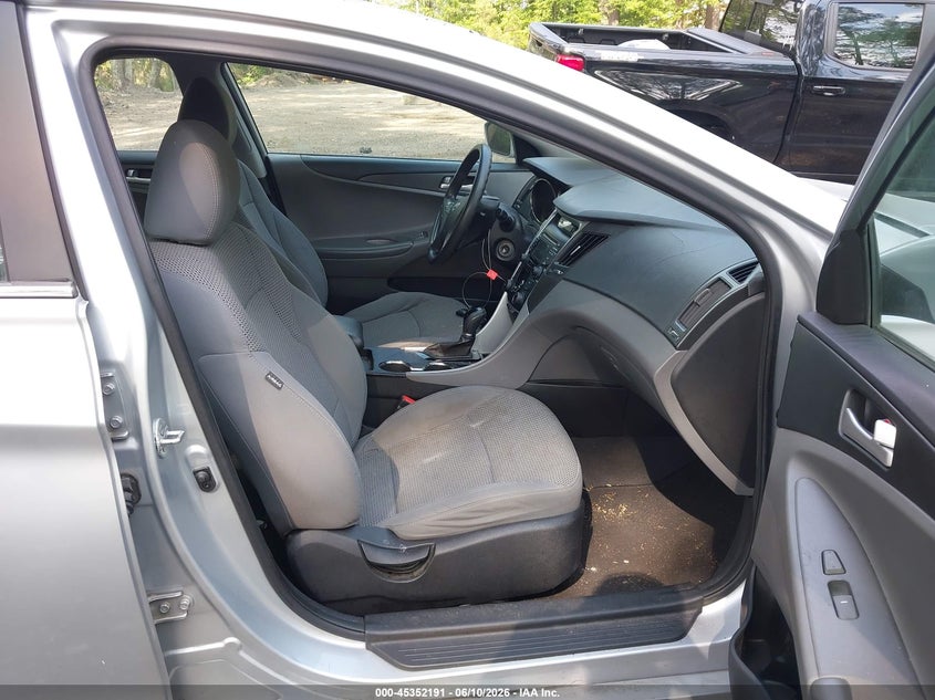 2013 Hyundai Sonata VIN 5NPEB4AC1DH518675 IAAI salvage auction — NORMAL WEAR, Clear (Virginia), sold $475 on 2026-07-18 (photo 5)