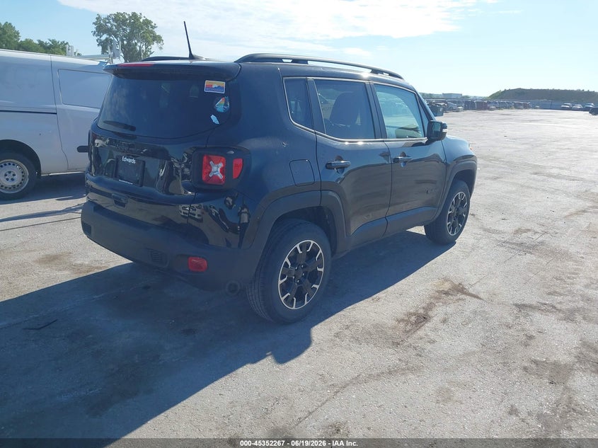 2023 Jeep Renegade VIN ZACNJDB19PPP36484 IAAI salvage auction — HAIL, Salvage Title, sold $7,550 on 2026-08-11 (photo 4)