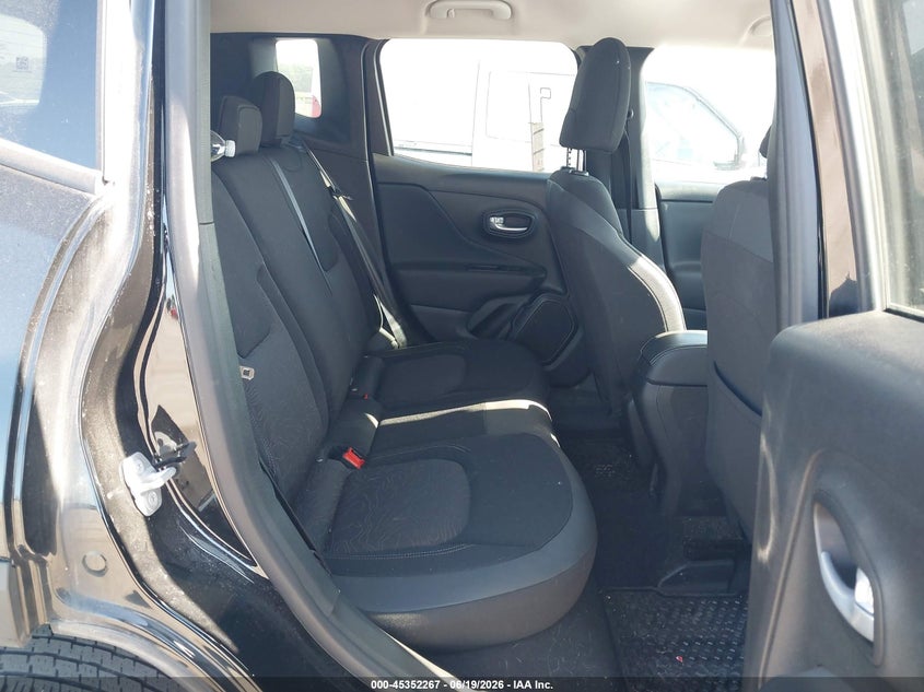 2023 Jeep Renegade VIN ZACNJDB19PPP36484 IAAI salvage auction — HAIL, Salvage Title, sold $7,550 on 2026-08-11 (photo 8)