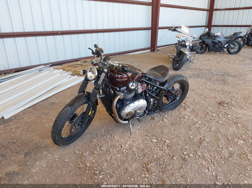 2018 Triumph motorcycle Bonneville VIN SMTD42HL5JT841202 IAAI salvage auction — SIDE, Salvage (Utah), sold $1,050 on 2026-07-28 (photo 2)