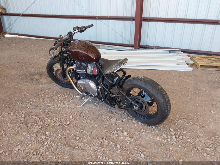 2018 Triumph motorcycle Bonneville VIN SMTD42HL5JT841202 IAAI salvage auction — SIDE, Salvage (Utah), sold $1,050 on 2026-07-28 (photo 3)